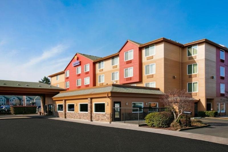 Comfort Inn & Suites-Portland Airport Εξωτερικό φωτογραφία