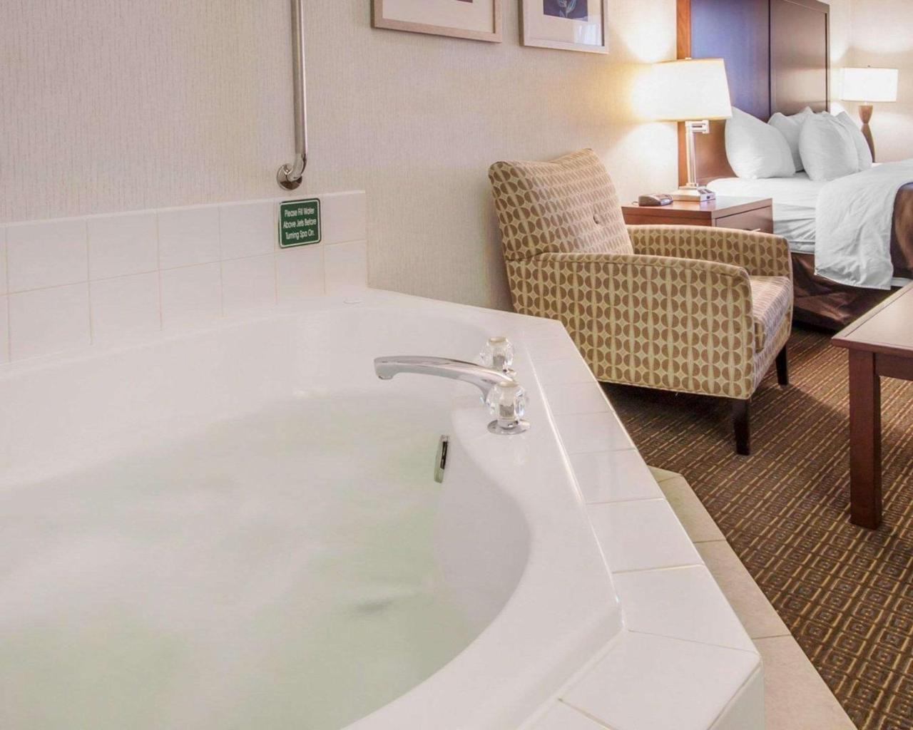 Comfort Inn & Suites-Portland Airport Εξωτερικό φωτογραφία