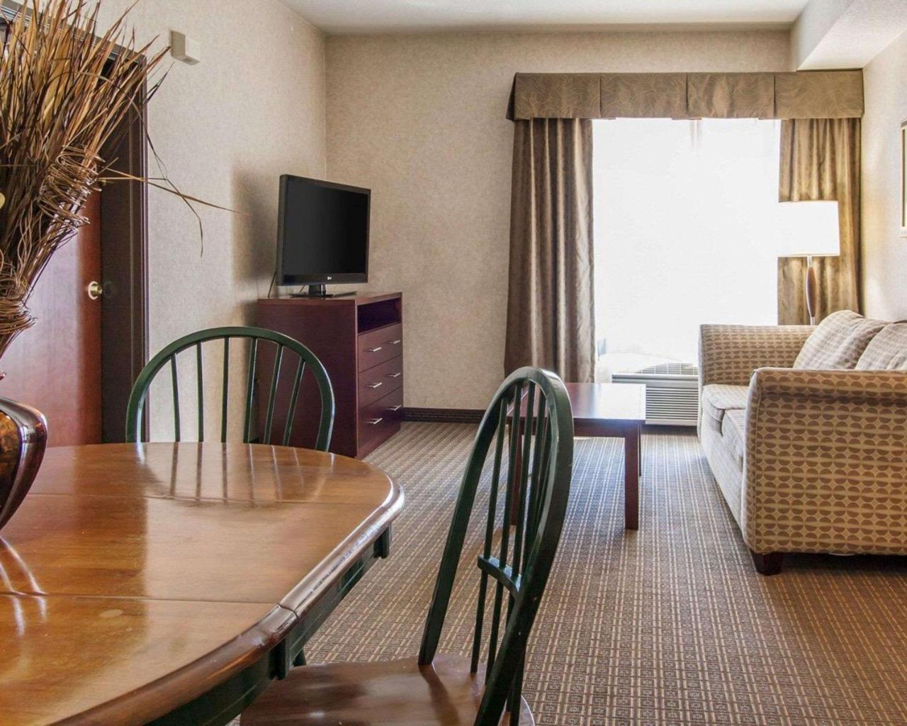 Comfort Inn & Suites-Portland Airport Εξωτερικό φωτογραφία